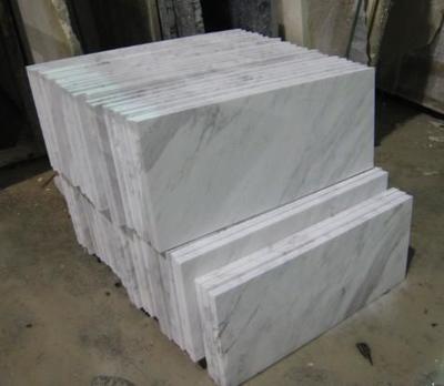 天然石材与人造石材 装修选材的深度解析与花岗岩板材加工探秘