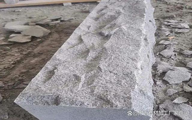 芝麻灰花岗岩地铺石材 优质选材与精湛加工的艺术